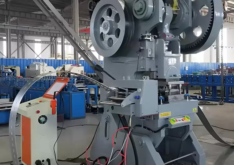 solar channel roll forming machine