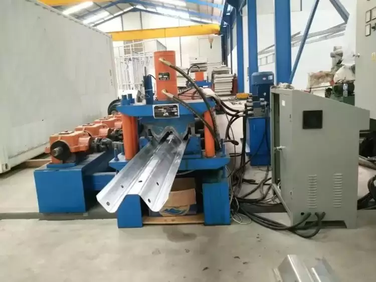 w beam crash barrier machine