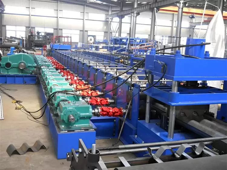 highway guardrail roll forming machine