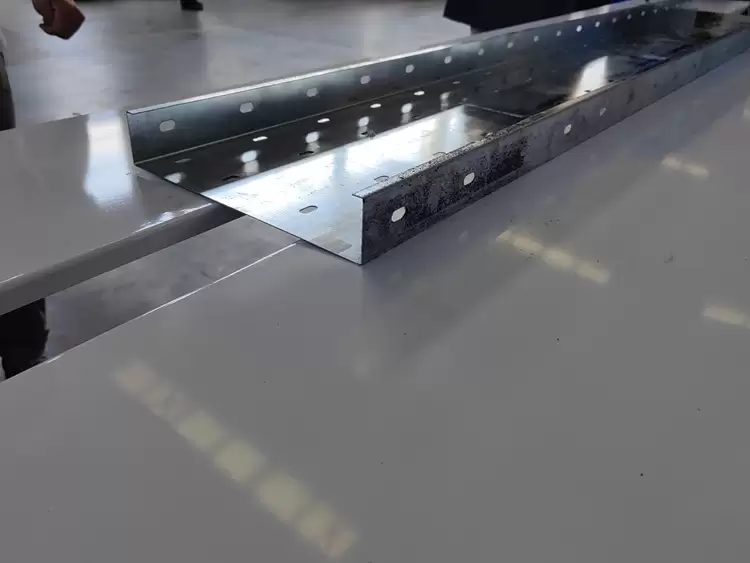 cable tray bending machine